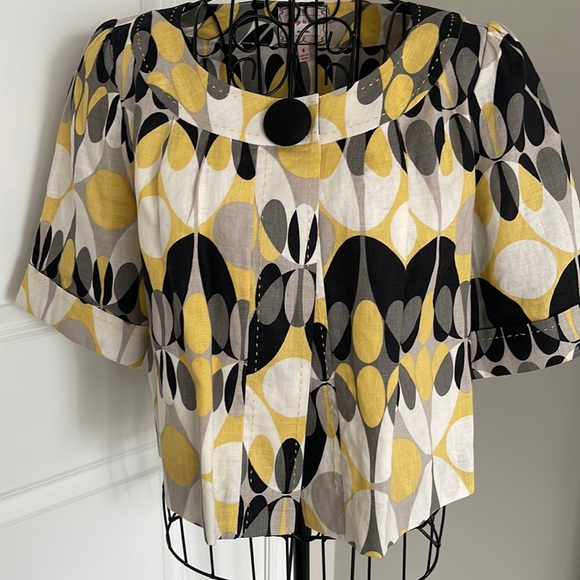 Fun spring/summer 100%linen. light grey, black, white and soft yellow pattern - Picture 1 of 3